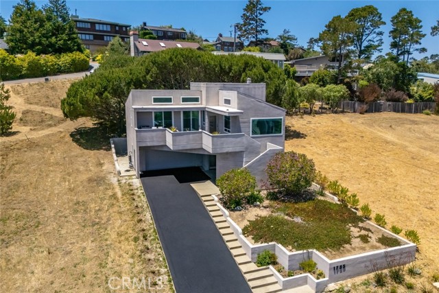 1735 Spencer Street, Cambria CA: https://media.crmls.org/medias/c5f93bd6-f61f-467c-bc5d-c8298f45732d.jpg