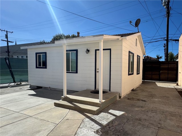 Front Image Thumbnail for CROC26031667