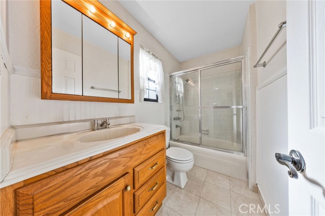 Detail Gallery Image 31 of 65 For 144 Grace Ave, La Habra,  CA 90631 - 6 Beds | 4 Baths