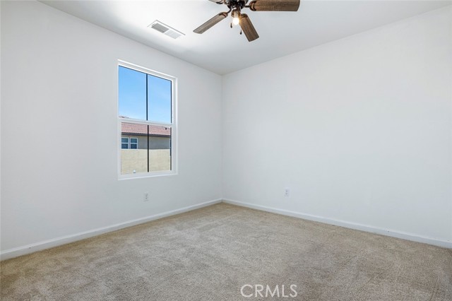 Detail Gallery Image 15 of 28 For 1587 N Strada Way, Clovis,  CA 93619 - 3 Beds | 2/1 Baths