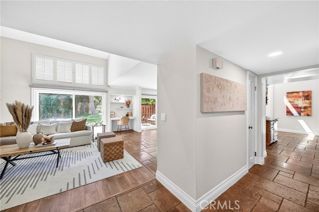 Detail Gallery Image 4 of 74 For 9440 Friendly Woods, Whittier,  CA 90605 - 3 Beds | 3 Baths