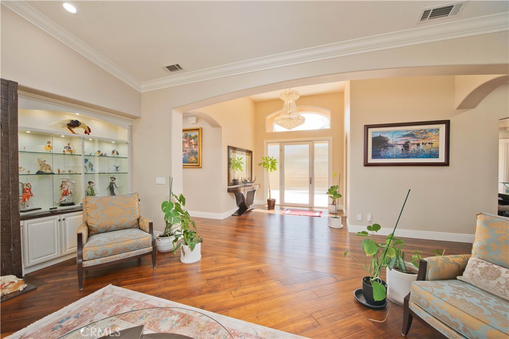 MLS #SR25254322 image #5