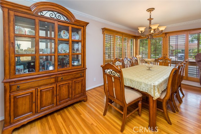 10165 Sully Drive, Sun Valley CA: https://media.crmls.org/medias/c5fc43e4-f18b-4540-8d75-593246404a57.jpg