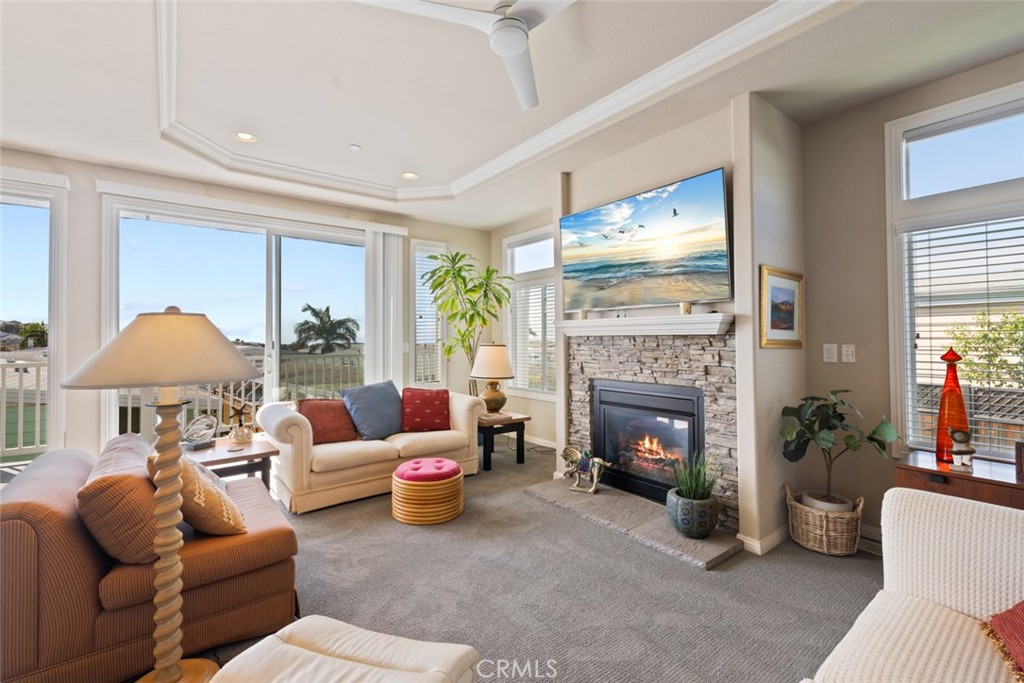 C5fc62d4 1932 4414 A87f 07298b3f2e52