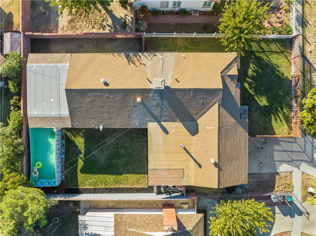 https://media.crmls.org/medias/c5fd0cec-94e6-44be-9b14-c43965dc504d.jpg?preset=X-Large