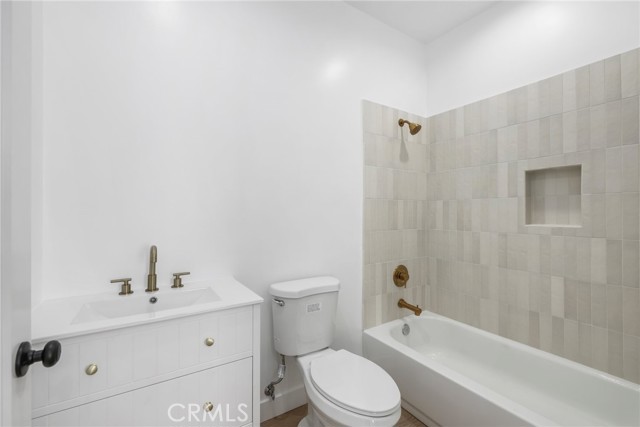 Detail Gallery Image 13 of 19 For 1221 E 1st St, Long Beach,  CA 90802 - – Beds | – Baths
