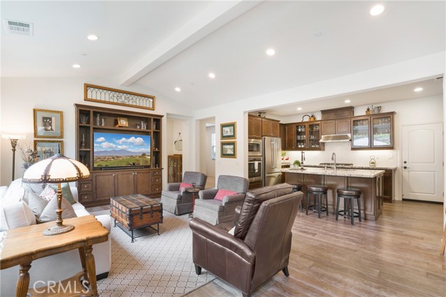 112 Cerrero Court, Rancho Mission Viejo CA: https://media.crmls.org/medias/c5fd31e1-2a8f-4961-b627-5fbee6c937ca.jpg