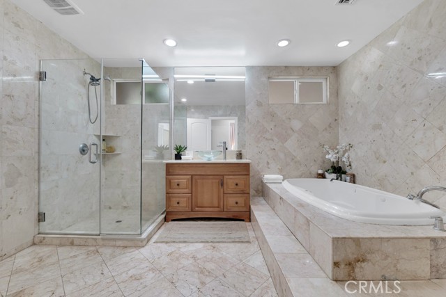 4300 Pampas Road photo 9