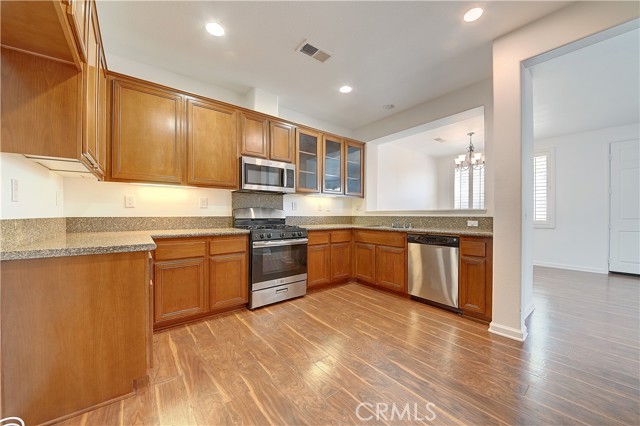 Detail Gallery Image 18 of 49 For 26335 Iris Ave #D,  Moreno Valley,  CA 92555 - 3 Beds | 3 Baths