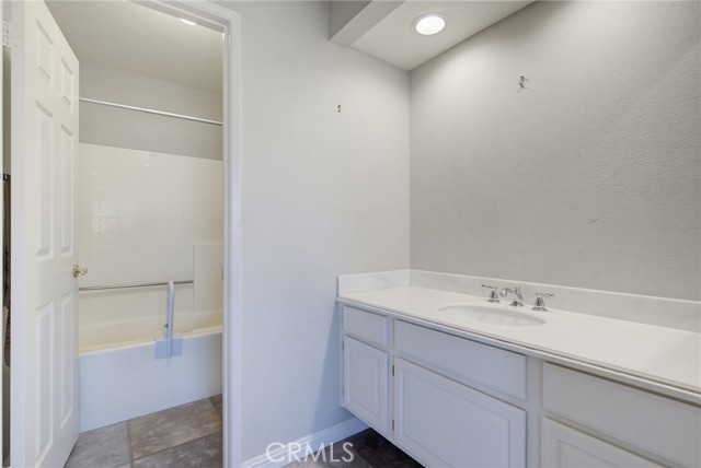 334 Country Club, C photo 31