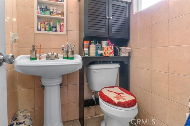 Detail Gallery Image 14 of 20 For 1718 W 166th St, Compton,  CA 90220 - 4 Beds | 2 Baths