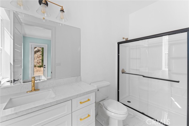 Detail Gallery Image 33 of 74 For 17190 Small Canyon Ln, Riverside,  CA 92506 - 6 Beds | 6/1 Baths