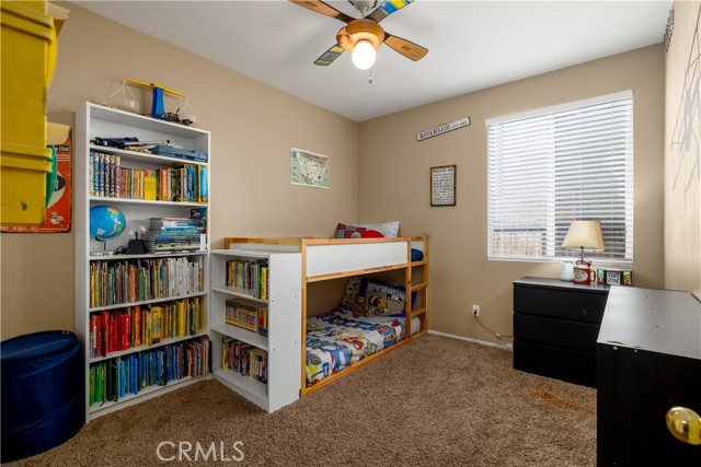 8421 Long View Avenue, Hesperia CA: https://media.crmls.org/medias/c5ff9557-042c-4bc9-9fd2-f2160a6f64e6.jpg