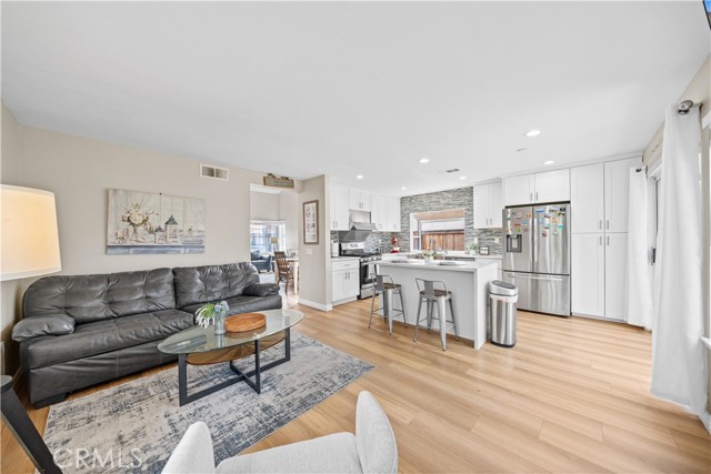 Detail Gallery Image 14 of 56 For 7518 Hardy, Rancho Cucamonga,  CA 91730 - 3 Beds | 2/1 Baths