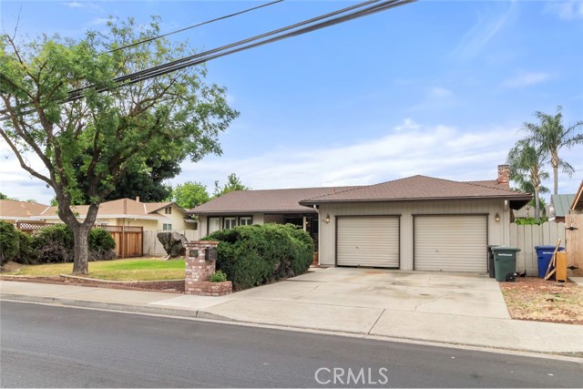 Detail Gallery Image 4 of 55 For 2624 E Orangeburg Ave, Modesto,  CA 95355 - 3 Beds | 2 Baths