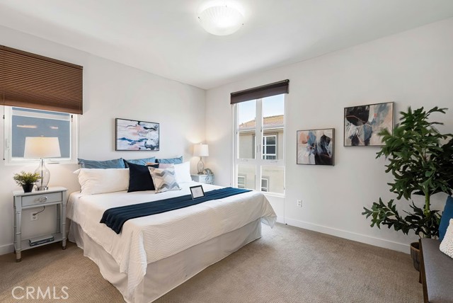 Detail Gallery Image 8 of 26 For 2700 E Chaucer St #23,  Los Angeles,  CA 90065 - 4 Beds | 4 Baths