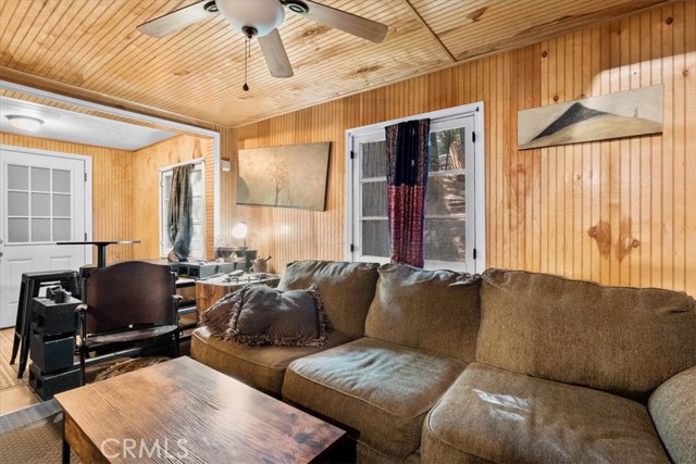 650 Rose Hill, Crestline, CA 92325