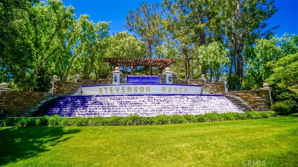 https://media.crmls.org/medias/c60218e5-903c-4a04-a068-13468c3d5a5c.jpg?preset=X-Large