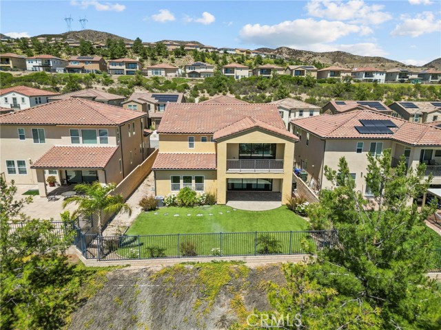 19162 Lauren Lane, Saugus CA: https://media.crmls.org/medias/c6025646-b217-4750-b6c4-631744bf132e.jpg