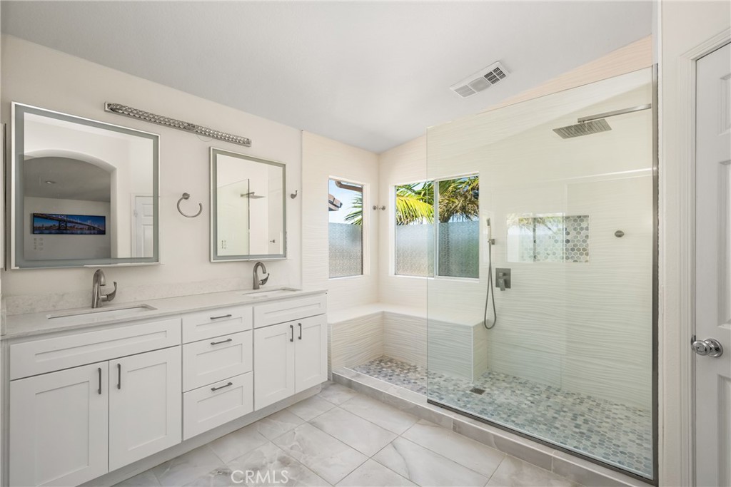 C6026a38 1fb5 4e49 Ac56 70eb4fb6f57b