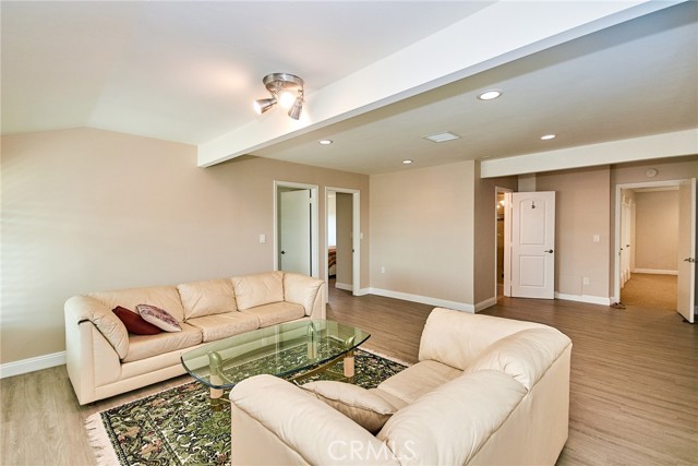 2108 Via Caliente, Fullerton CA: https://media.crmls.org/medias/c602a68d-c384-4458-be6f-c05bd5d116c1.jpg