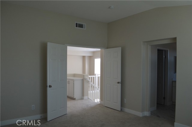 Detail Gallery Image 15 of 33 For 7004 Newport Ave, Fontana,  CA 92336 - 4 Beds | 2/1 Baths