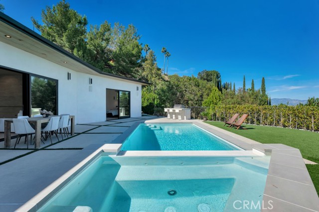 Detail Gallery Image 42 of 72 For 15641 High Knoll Rd, Encino,  CA 91436 - 5 Beds | 4/1 Baths