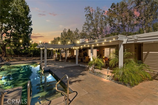 Detail Gallery Image 45 of 48 For 18200 Vintage, Northridge,  CA 91325 - 4 Beds | 3 Baths