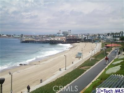 565 Esplanade, Redondo Beach, California 90277, 1 Bedroom Bedrooms, ,1 BathroomBathrooms,Residential,Sold,Esplanade,12163981