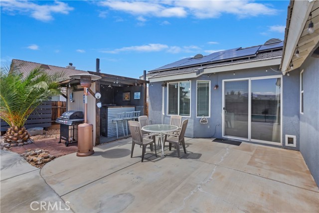 21269 Chardonnay Drive, Apple Valley CA: https://media.crmls.org/medias/c607cc16-5a5e-4ec6-a0a9-9c25a789788c.jpg