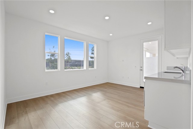 Detail Gallery Image 4 of 25 For 409 Junco, Irvine,  CA 92618 - 4 Beds | 4 Baths