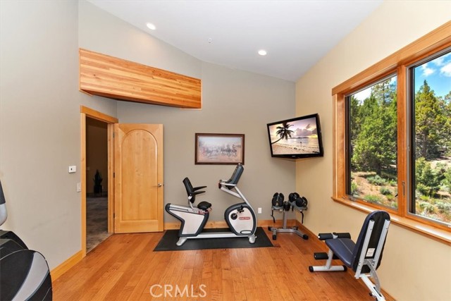 Detail Gallery Image 25 of 50 For 41611 St Hwy 38, Big Bear Lake,  CA 92333 - 4 Beds | 3/1 Baths