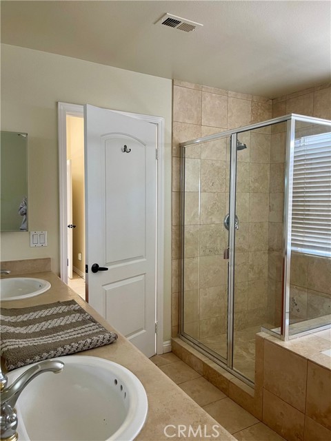 Detail Gallery Image 15 of 22 For 2223 Grant Ave #B,  Redondo Beach,  CA 90278 - 3 Beds | 2/1 Baths