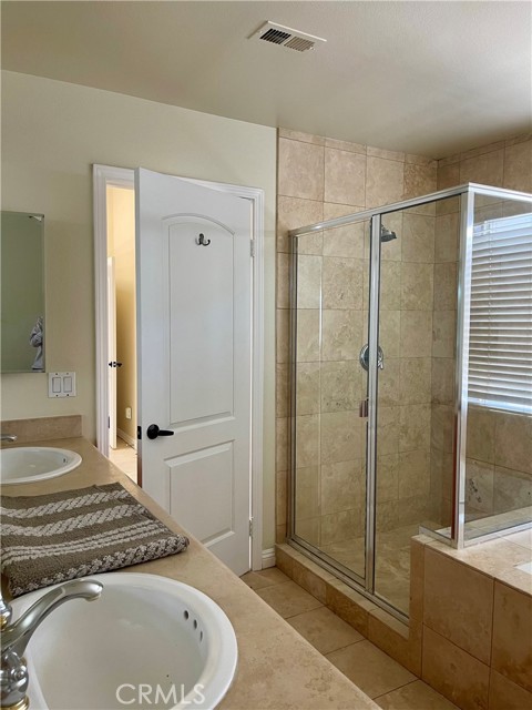 Detail Gallery Image 15 of 22 For 2223 Grant Ave #B,  Redondo Beach,  CA 90278 - 3 Beds | 2/1 Baths