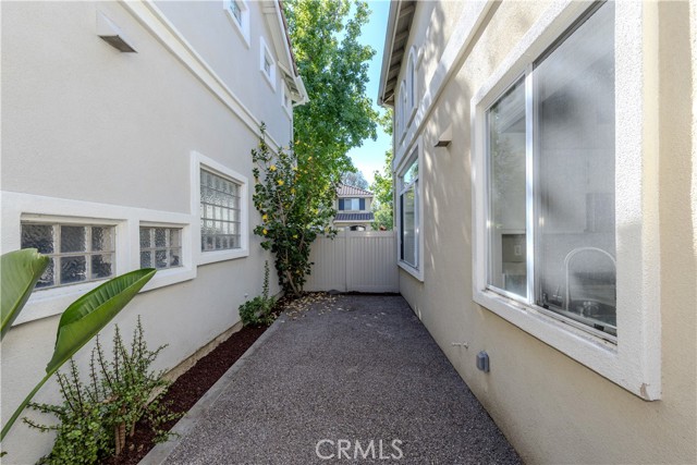 4 Paseo Pensamiento, Rancho Santa Margarita CA: https://media.crmls.org/medias/c6092f47-e0b9-49b7-bd6b-2ed1aa624b8f.jpg