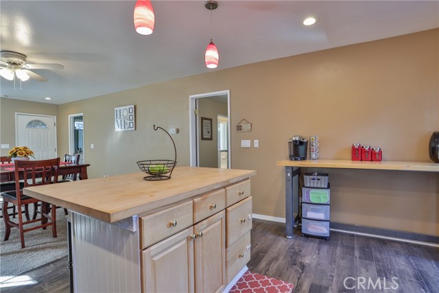 Detail Gallery Image 12 of 50 For 198 Pine Ridge Rd, Crestline,  CA 92325 - 3 Beds | 2/1 Baths