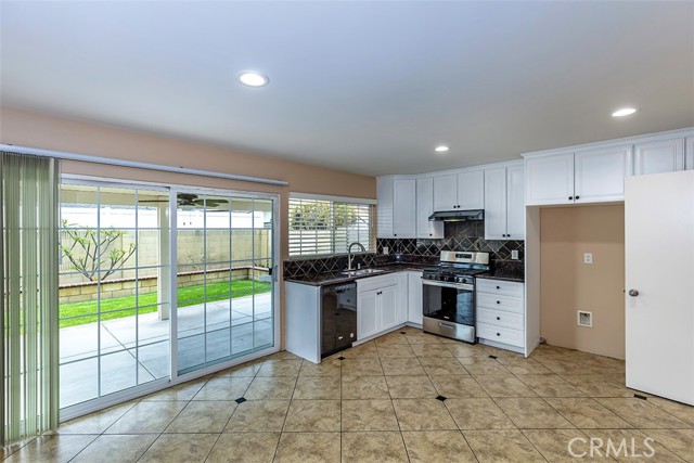 Detail Gallery Image 8 of 30 For 19709 Lusk Ave, Cerritos,  CA 90703 - 4 Beds | 2 Baths