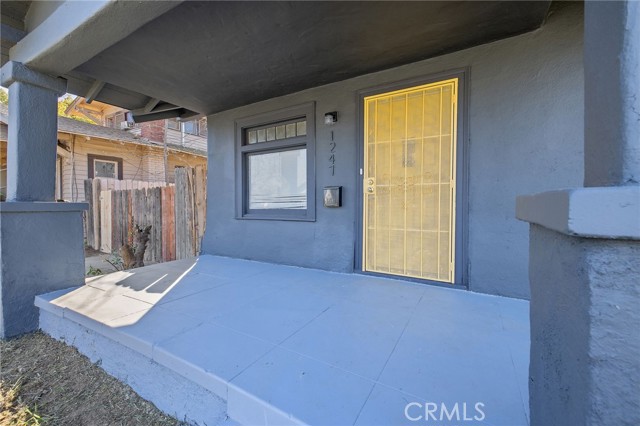 Detail Gallery Image 5 of 38 For 1247 N Ferger Ave, Fresno,  CA 93728 - 2 Beds | 1 Baths