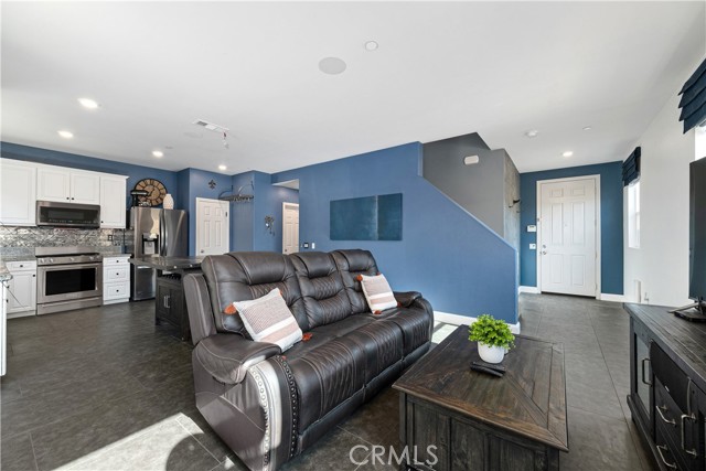 1417 Turin Lane, Los Angeles CA: https://media.crmls.org/medias/c60c02ff-5f8c-4f2b-8c9d-0a38544f48ff.jpg