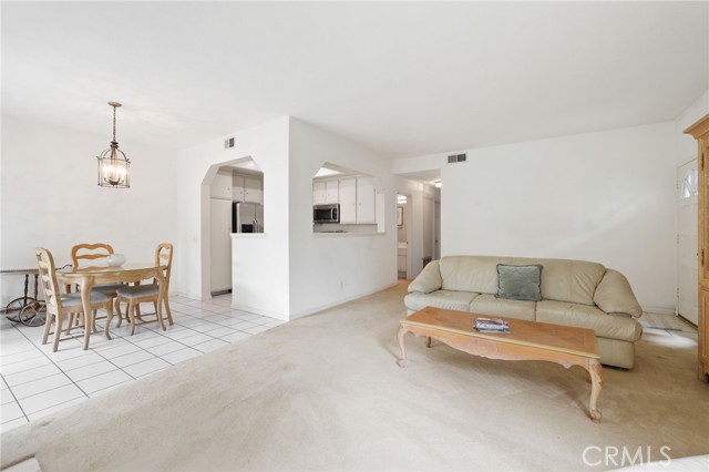 Detail Gallery Image 7 of 32 For 7262 Yellowtail Dr #101,  Huntington Beach,  CA 92648 - 2 Beds | 2 Baths