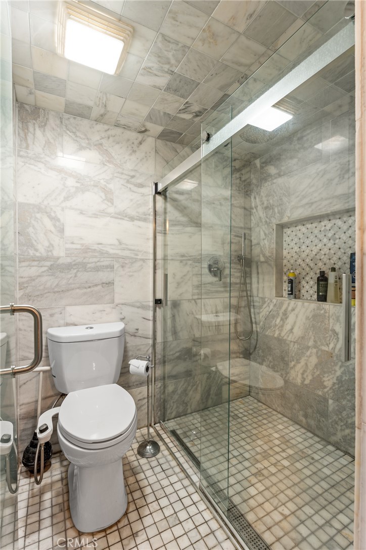 https://media.crmls.org/medias/c60ccaeb-11a9-4963-a8c6-fc95ede78336.jpg?preset=X-Large