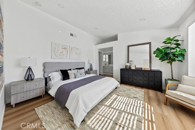 Detail Gallery Image 8 of 24 For 12235 Clover #169,  Pacoima,  CA 91331 - 3 Beds | 2/1 Baths