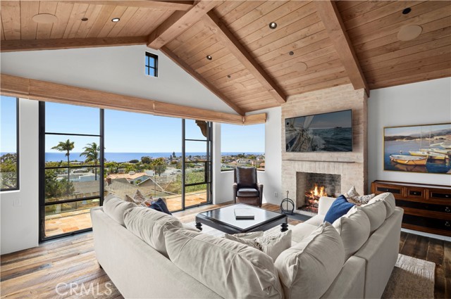 444 De Sola, Corona del Mar CA: https://media.crmls.org/medias/c60d4e1c-2661-4fc4-a266-b920b2232f9e.jpg