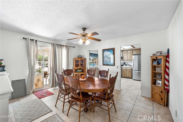 Detail Gallery Image 9 of 32 For 16435 Stagecoach Ave, Palmdale,  CA 93591 - 3 Beds | 2 Baths