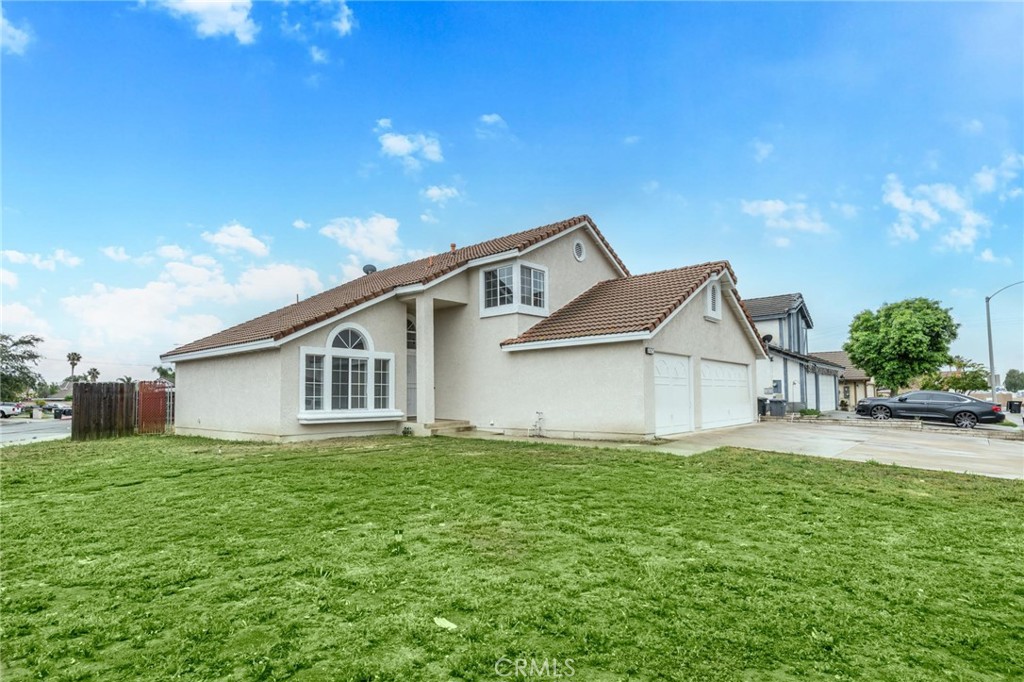 2425 Garland Way