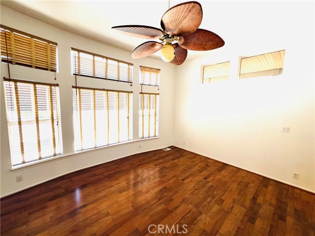 38445 Via Taffia, Murrieta CA: https://media.crmls.org/medias/c60e91ae-42c6-4871-8e15-32115f56c166.jpg