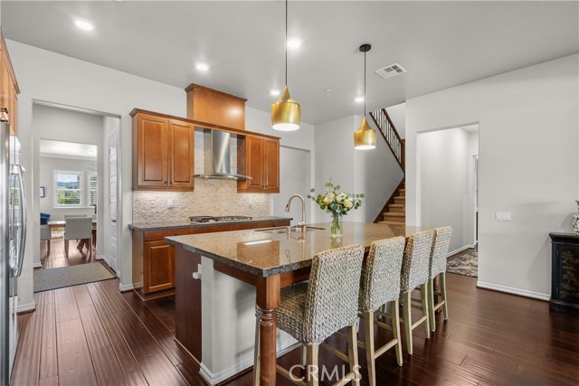 Detail Gallery Image 15 of 71 For 22385 Copper Mountain Ct, Saugus,  CA 91350 - 5 Beds | 5 Baths