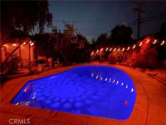 Detail Gallery Image 33 of 35 For 9906 Wealtha Avenue, Sun Valley,  CA 91352 - 3 Beds | 2 Baths