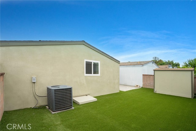 212 Las Brisas Circle, Pomona CA: https://media.crmls.org/medias/c60f08c0-247e-47d4-8f2c-ea8d8b3bee5f.jpg