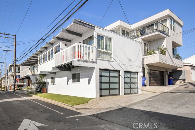 3316 Vista Drive, Manhattan Beach, California 90266, 4 Bedrooms Bedrooms, ,3 BathroomsBathrooms,Residential,Sold,Vista,SB22226244